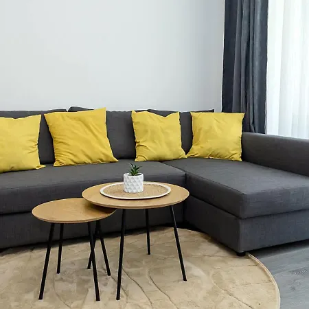 Apartament Modern Park - Outdoor Pool & Parking By Flat Manаger